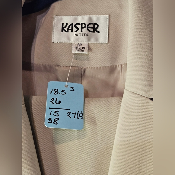 Kasper Women's Beige Blazer And Panrs With Belt - Picture 2 of 2